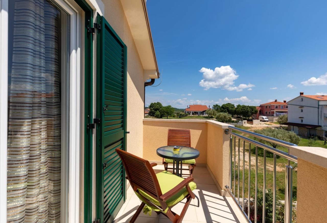B&B Villa Oasa 2 Rovinjsko Selo Luaran gambar