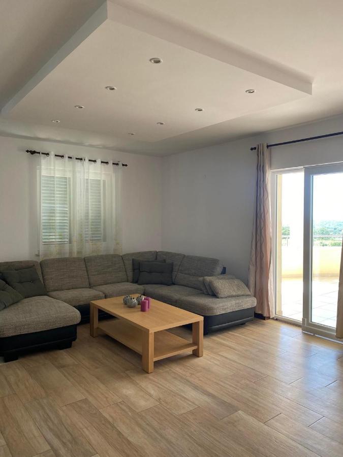 B&B Villa Oasa 2 Rovinjsko Selo Luaran gambar