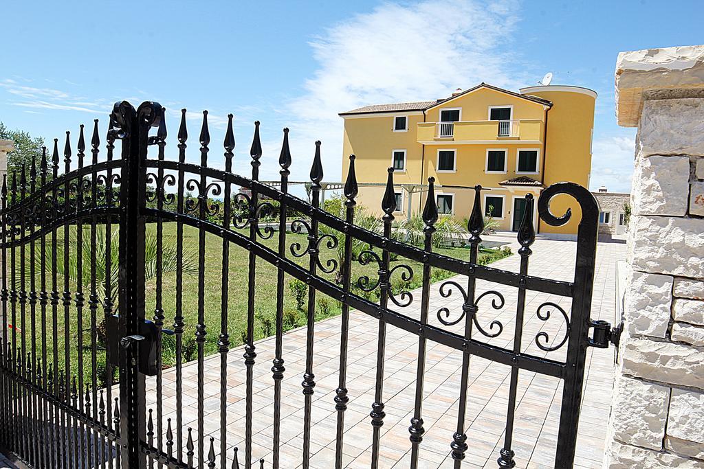 B&B Villa Oasa 2 Rovinjsko Selo Luaran gambar